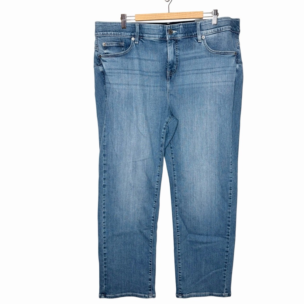Torrid Bombshell Straight Jeans Womens Size 22 Medium Wash Stretch High Rise